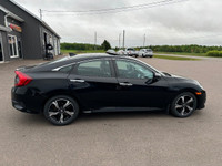 2016 HONDA CIVIC SEDAN TOURING $107 Weekly Tax in 1.5L 4CYL GASOLINE FUEL BACK-UP CAMERA 163.900 KM... (image 7)