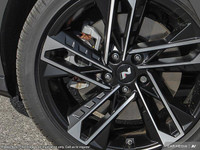 This Hyundai Sonata has a trusty Intercooled Turbo Regular Unleaded I-4 2.5 L/152 engine powering th... (image 5)