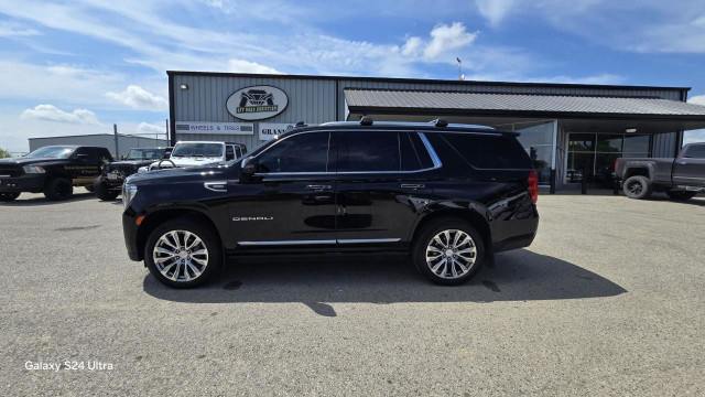 2021 GMC Yukon Denali in Cars & Trucks in London - Image 2