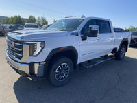 A perfect blend of rugged capability and refined comfort, the 2024 GMC Sierra 2500HD SLT arrives boa... (image 3)
