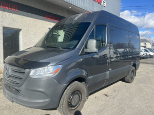 2019 Mercedes-Benz Sprinter Van Toit haut - 144