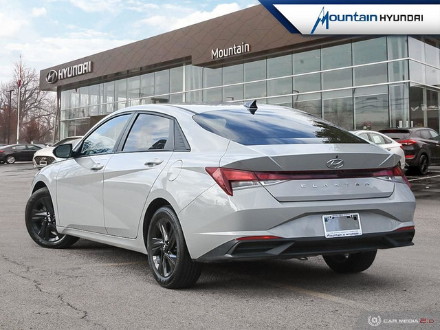 2021 Hyundai Elantra Sedan Preferred IVT Sun and Tech in Cars & Trucks in Hamilton - Image 4