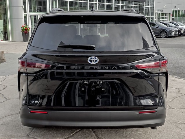 2025 Toyota Sienna XLE 8-Passenger FWD in Cars & Trucks in City of Toronto - Image 4