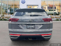 This Volkswagen Atlas Cross Sport delivers a Regular Unleaded V-6 3.6 L/220 engine powering this Aut... (image 3)