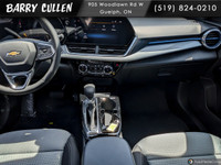 The 2025 Chevrolet Trax LT in a sophisticated gray hue offers impeccable handling with its front-whe... (image 9)