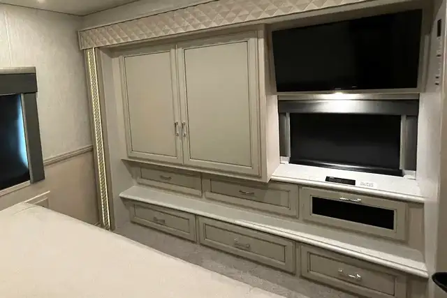 2023 Newmar Bay Star 3225 – Pre-Owned Class A Motorhome. in RVs & Motorhomes in Red Deer - Image 40