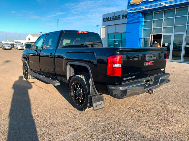 2018 GMC Sierra 1500 SLE in Cars & Trucks in Strathcona County - Image 3