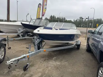 This 2014 Bayliner 175 is a versatile boat in pristine condition, perfect for family outings, water...
