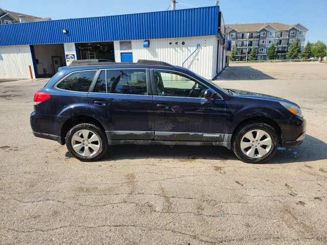 2012 Subaru Outback 2.5i w/Limited & Nav Pkg in Cars & Trucks in Winnipeg - Image 2