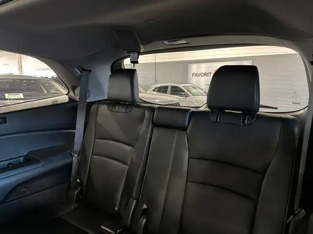 2022 Honda Pilot Touring|7PASSENGER|AWD|NAV|REARSCREEN|LEATHER|+ in Cars & Trucks in City of Toronto - Image 11