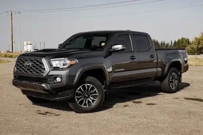 Brake Actuated Limited Slip Differential,ABS,Tow Hitch,Brake Assist,Tires - Front All-Season,Power S...