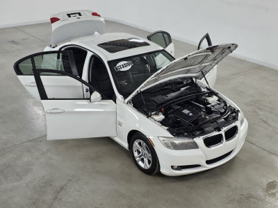 2011 BMW SERIE 3