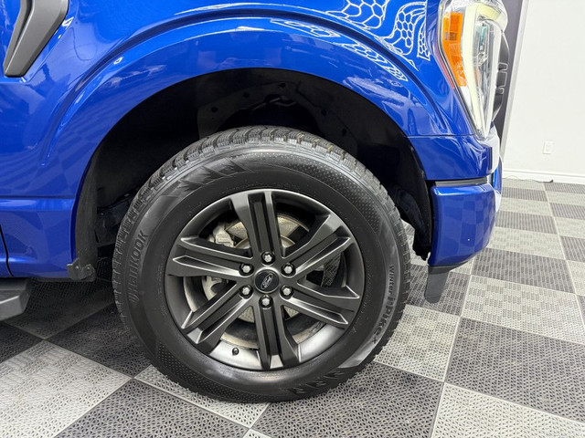 2022 Ford F-150 XLT 4x4 FX4 Crew Cab 5.5 ft. box 145 in. WB Auto in Cars & Trucks in Markham / York Region - Image 4
