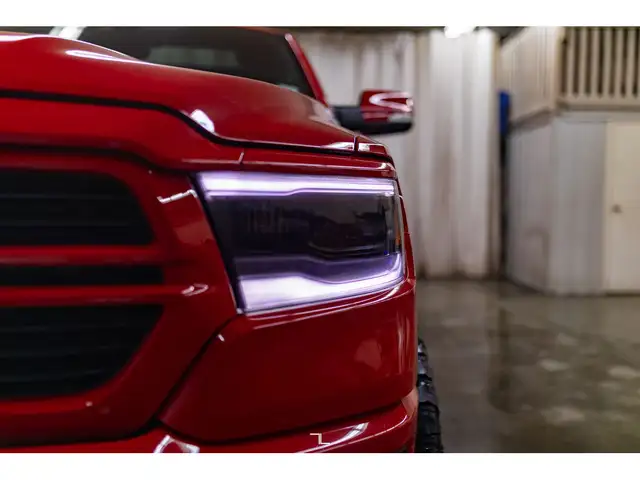 2021 Ram 1500 4x4 Crew Cab Sport Leather Nav Level Kit in Cars & Trucks in Grande Prairie - Image 7