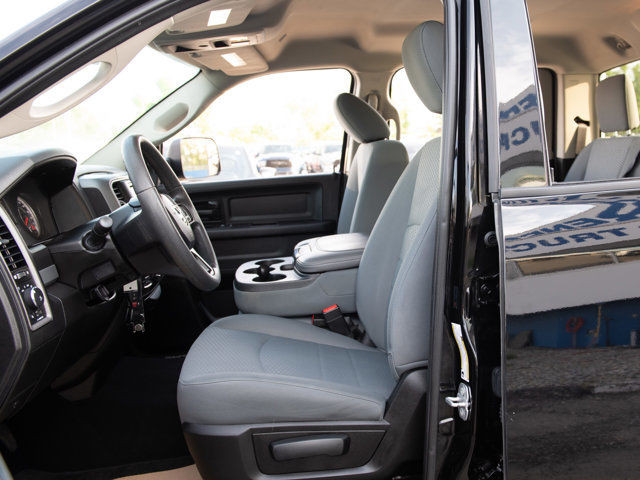 2019 Ram 1500 Classic Express, Loaded! in Cars & Trucks in Calgary - Image 2