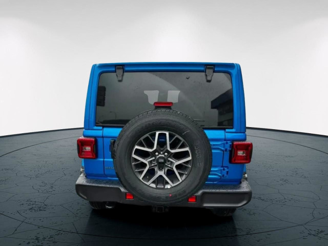 2025 Jeep Wrangler Sahara in Cars & Trucks in Calgary - Image 4