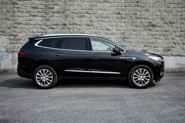 2021 Buick Enclave Premium - Cooled Seats - Leather Seats in Cars & Trucks in Ottawa - Image 3