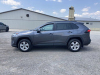 Engine: Gas 4cyl 2.5L L/100Km City: 8.8 L/100Km Hwy: 7.1 Safety Equipment Electronic Stability Contr... (image 9)