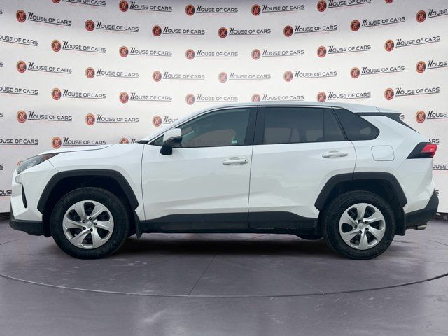 2022 Toyota RAV4 LE in Cars & Trucks in Calgary - Image 2