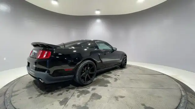 2012 Ford Mustang GT - CLEAN CARFAX62939425880193123