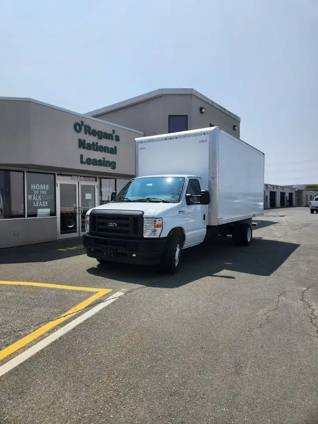 2024 Ford E-450 Just arrived! 16ft cube van with ramp.. in Cars & Trucks in City of Halifax - Image 2