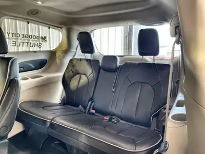 2023 Chrysler Pacifica Limited AWD | Nav | Heated Seats, View more