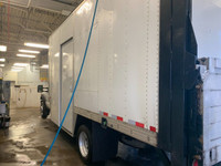 FORD F-550 XL 2014 CUBE 16 PIEDS AVEC ÉLÉVATEUR ARRIERE PORTE DE COTÉ PRET POUR LE TRAVAIL DISPONIBL... (image 7)