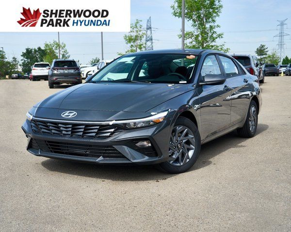2025 Hyundai Elantra Preferred | Forward Collision-Avoidance in Cars & Trucks in Edmonton