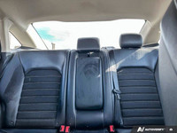 Experience effortless driving with this 2017 Ford Fusion SE. Boasting a fuel-efficient 1.5L EcoBoost... (image 5)