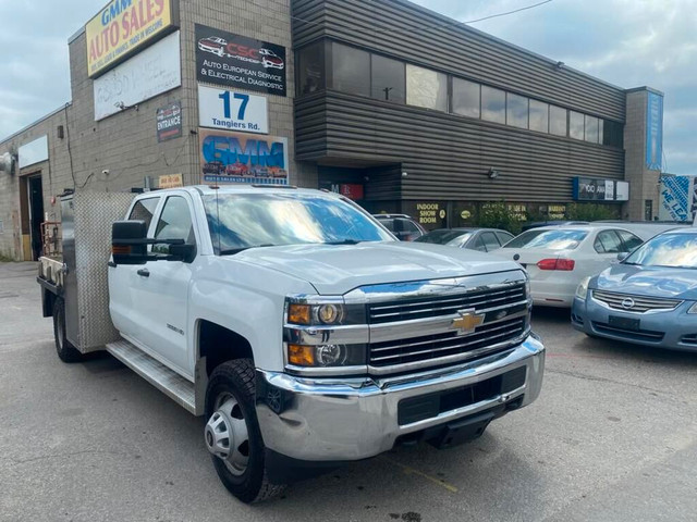 2017 Chevrolet SILVERADO 3500HD LT Dually Crew Cab Flat Bed RWD in Cars & Trucks in City of Toronto