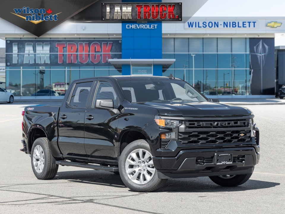  2022 Chevrolet Silverado 1500 Custom