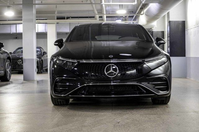 2023 Mercedes-Benz EQS EQS 580 4MATIC Sedan in Cars & Trucks in Edmonton - Image 3