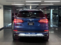 The 2020 BMW X5 xDrive40i blends luxury with performance, equipped with a robust 3.0L turbo engine a... (image 4)