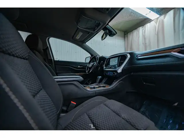 2019 GMC Acadia AWD SLE PSeat BCam in Cars & Trucks in Calgary - Image 14
