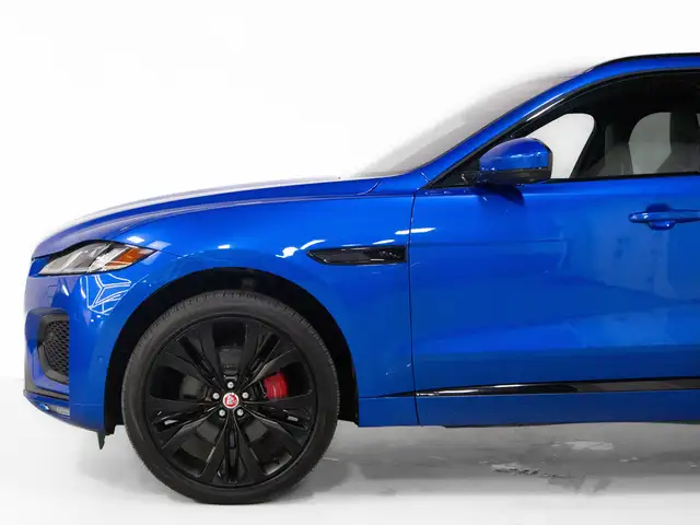 2021 Jaguar F-Pace P400 | R-DYNAMIC S | BLACK PKG | 22 IN WHEELS in Cars & Trucks in Mississauga / Peel Region - Image 40