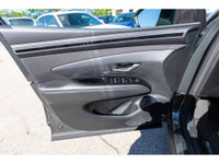 CLEAN CARFAX AND LIKE NEW! - 2.5L Engine - AWD - Automatic Transmission - Sunroof - Leather Interior... (image 9)