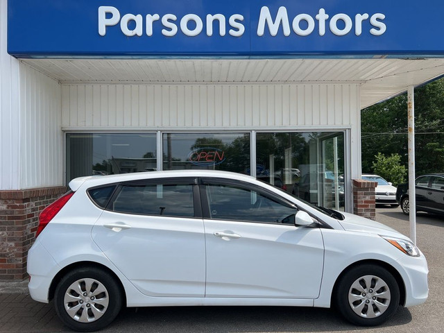 2017 Hyundai Accent LE in Cars & Trucks in Annapolis Valley - Image 2