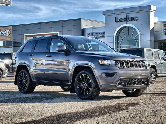 2020 Jeep Grand Cherokee Laredo in Cars & Trucks in Edmonton