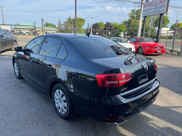 2015 Volkswagen Jetta Trendline, Camera, Heated Seats, Cruise Co in Cars & Trucks in Mississauga / Peel Region - Image 4