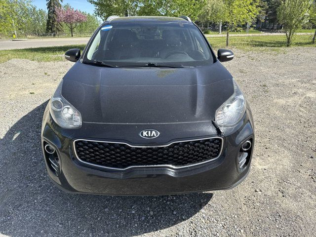 2017 KIA SPORTAGE EX- HEATED SEATS- HEATED WHEEL- BACKUP CAMERA in Cars & Trucks in Calgary - Image 4