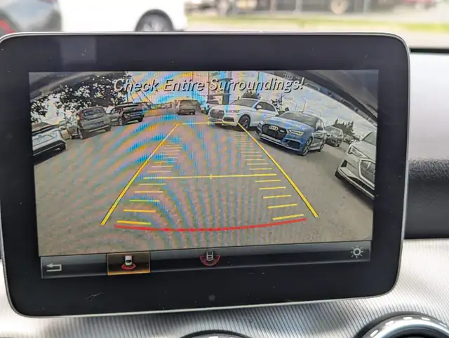 2017 Mercedes-Benz GLA 250 in Cars & Trucks in Ottawa - Image 14