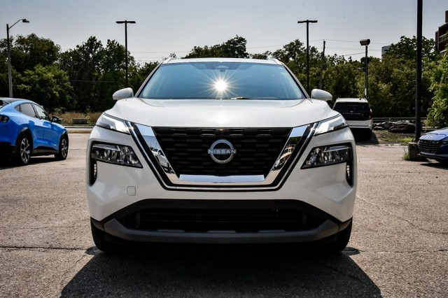 2023 Nissan Rogue SV Moonroof • MOONROOF • HEATED SEATS • 360 CA in Cars & Trucks in Kingston - Image 4