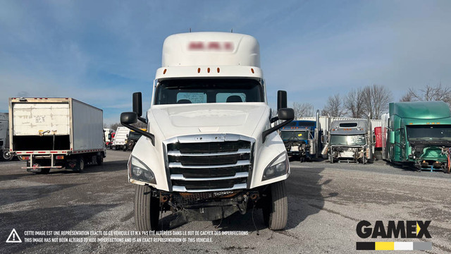 2021 FREIGHTLINER CASCADIA CAMION DAY CAB ACCIDENTE in Heavy Trucks in Moncton - Image 4