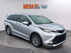 2021 Toyota Sienna XLE