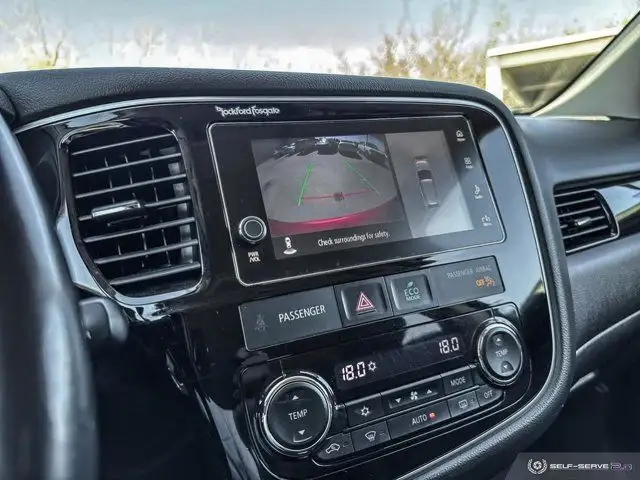 2018 Mitsubishi Outlander PHEV GT | LEATHER SEATS | SUNROOF in Cars & Trucks in Strathcona County - Image 27