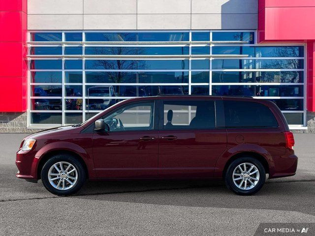2020 Dodge Grand Caravan SXT | Plus | DVD | One Owner | Stow in Cars & Trucks in Guelph - Image 2