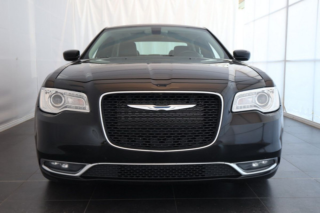 2016 Chrysler 300 TOURING,CAM RECUL, CUIR, TOIT PANO, CRUISE EXC dans Autos et camions  à Ville de Montréal - Image 3