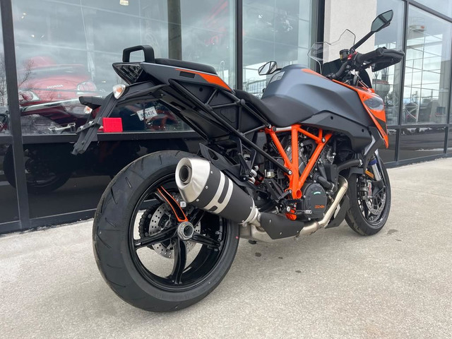 2023 KTM 1290 DUKE GT in Touring in Laurentides - Image 3