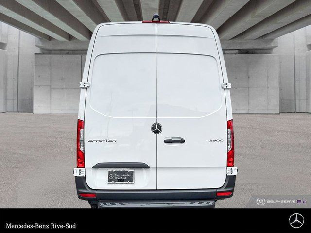 2025 Mercedes-Benz Sprinter 2500 170 Wheelbase High Roof RWD in Cars & Trucks in Longueuil / South Shore - Image 4
