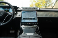 2023 Mercedes-Benz S-Class Maybach S 580 This Maybach sets the benchmark for ultimate luxury, power,... (image 9)
